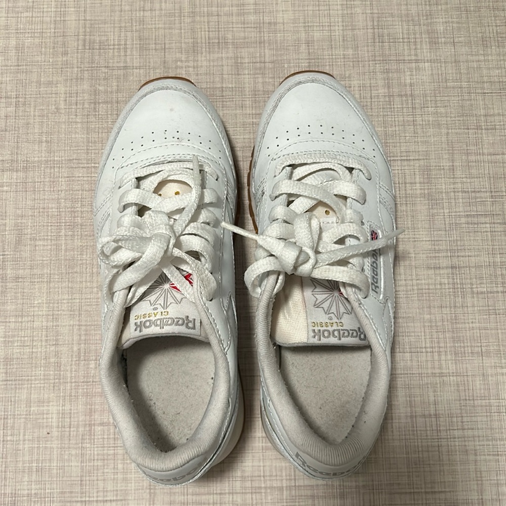 Reebok - Classic Leather shoes gym sole -  US 5.5